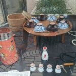 【台東区】上野のペデストリアンデッキに展示してあるヤバい食卓